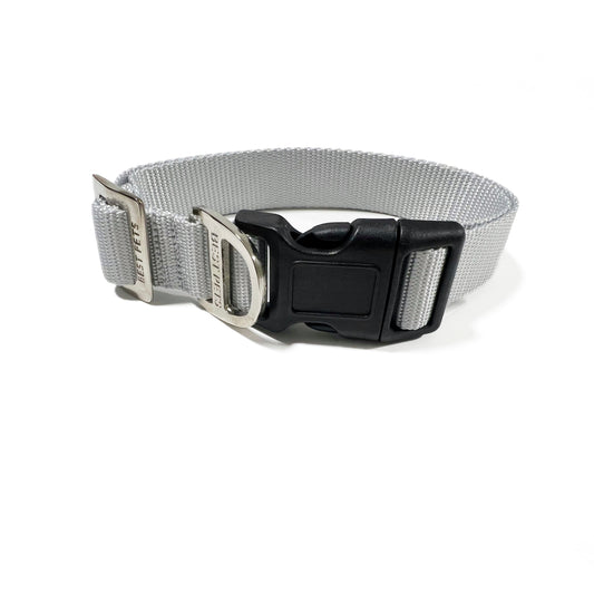 Collar gris